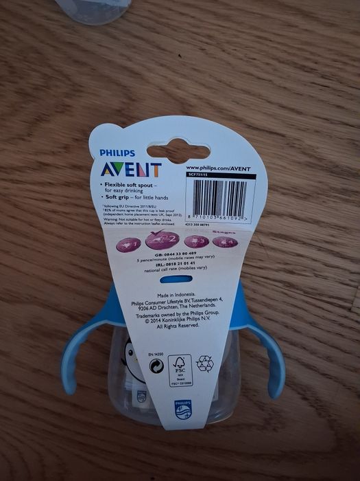 Kubek niekapek + pojemniki na żywność