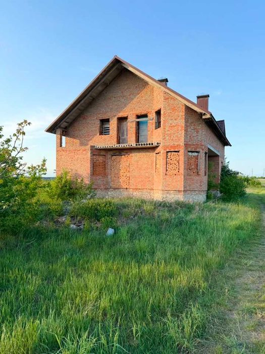 Продаж будинку с. Великі Млинівці