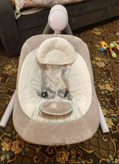 Заколихуючий центр для немовляти. Після викор. однієї дитини