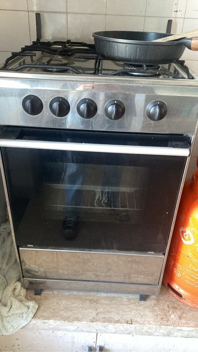 Fogão com forno a gás