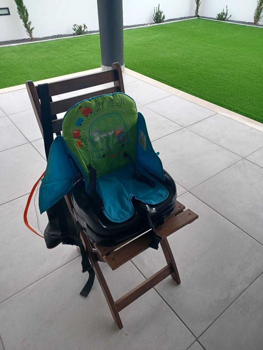 Cadeira alimentação bebé portátil
