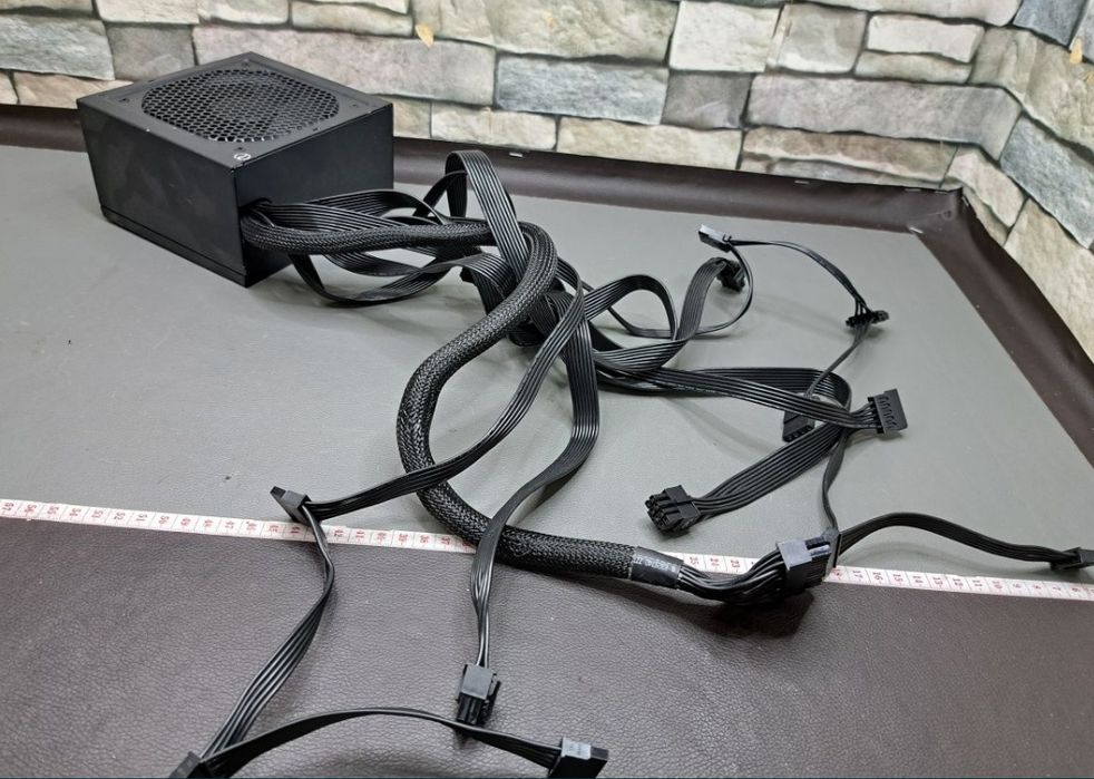 Блок живлення Seasonic A651BCAFH(B12 BC-650)

650W Bronze