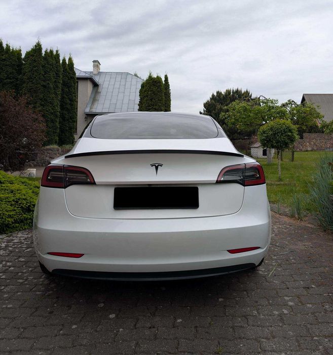Tesla Model 3 60 kVt LPF 2022