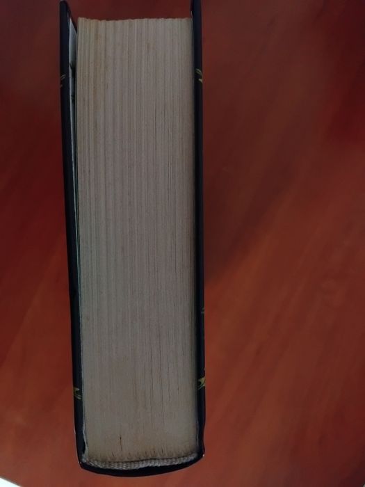 Czara Cieni F. Hardinge