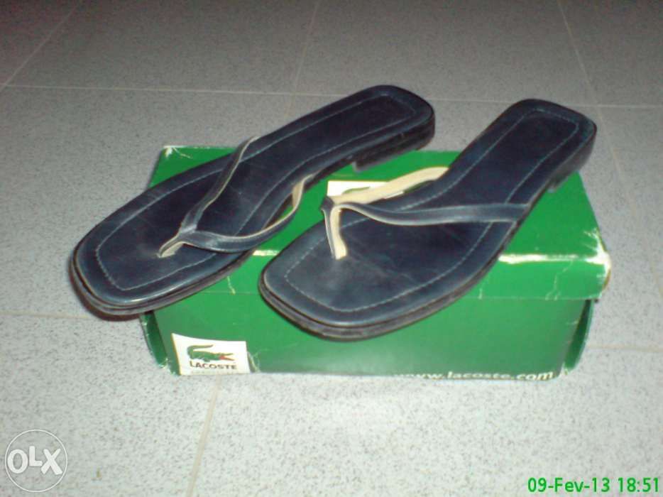 Chinelas Lacoste, azul escuro nº 39, como novas