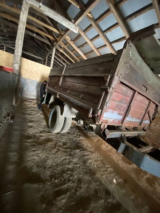 Прицеп одноосний з 53 газона