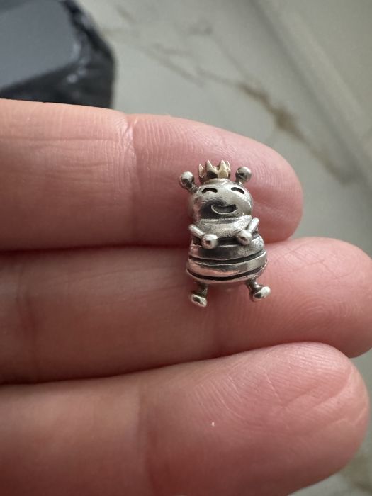 Pandora charms pszczółka