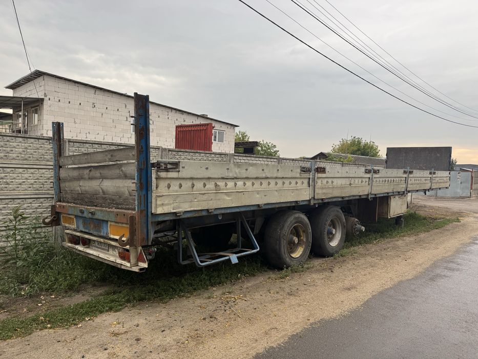 Напівпричепи бортові