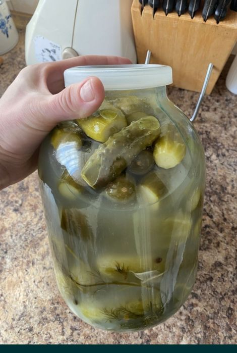 Продам квашені огірочки