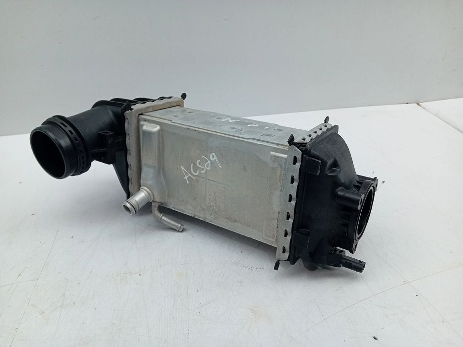 Radiador do intercooler VOLKSWAGEN T-Cross Vila Chã de Ourique • OLX.pt