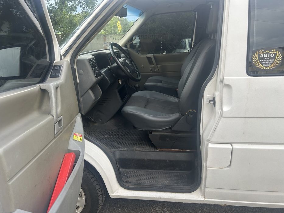 Volkswagen T4 transporter