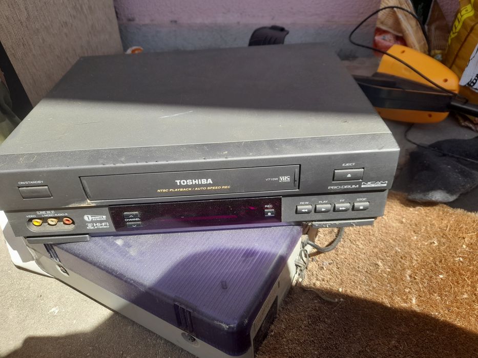 Vendo leitor de vhs precisa de um concerto