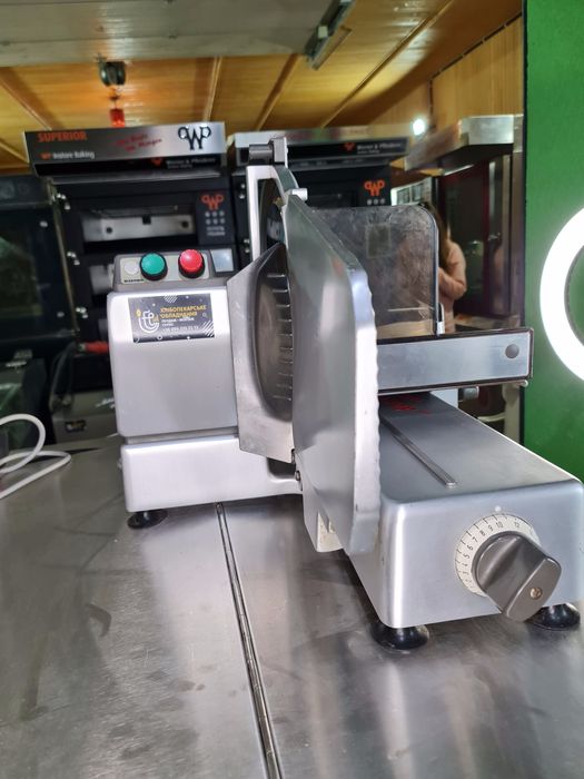 Слайсер Bizerba профессиональный из Германии