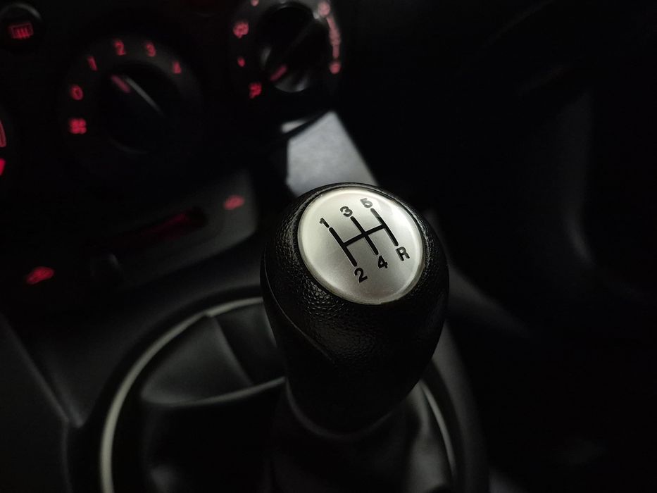 Mazda 2 — fotografia 9
