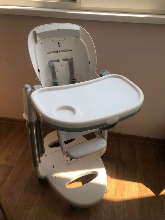 Дитячий стільчик (гойдалка)для годування Peg-Perego Tatamia