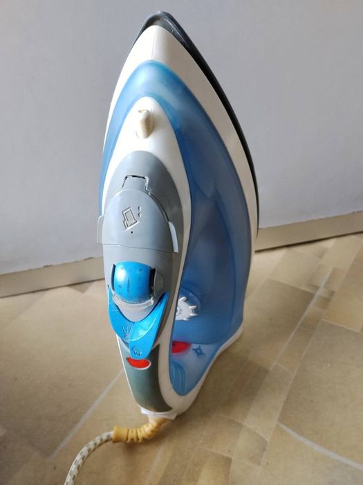 Продам утюг Bosch