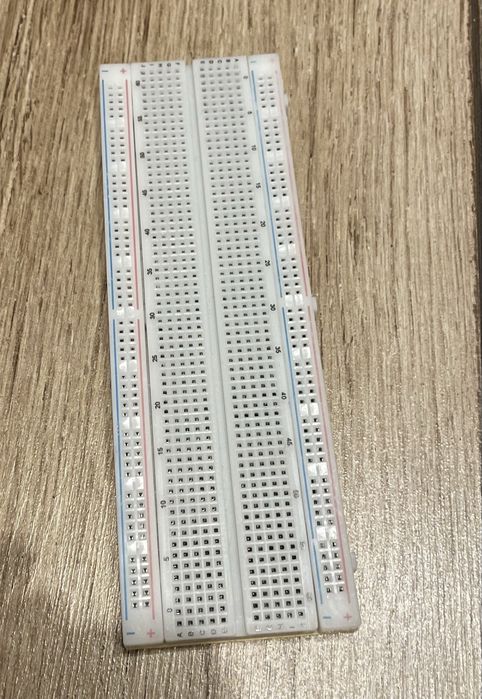 Plytka stykowa 830 pól + moduł MB102
