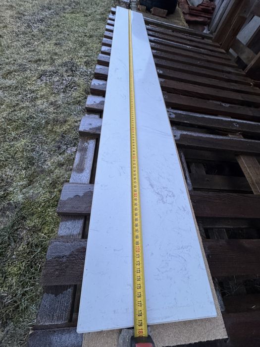 parapet z konglomeratu / kamien / marmur