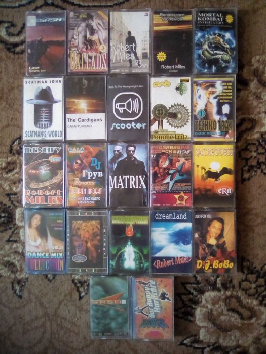 Аудиокасеты с записями б/у.