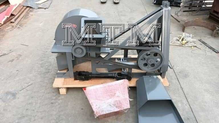 Kruszarka NA WOM do drewna pod Pelet, młyn do trocin, zrębek 30/37Kw