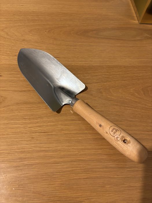 Łopatka ogrodowa, saperka