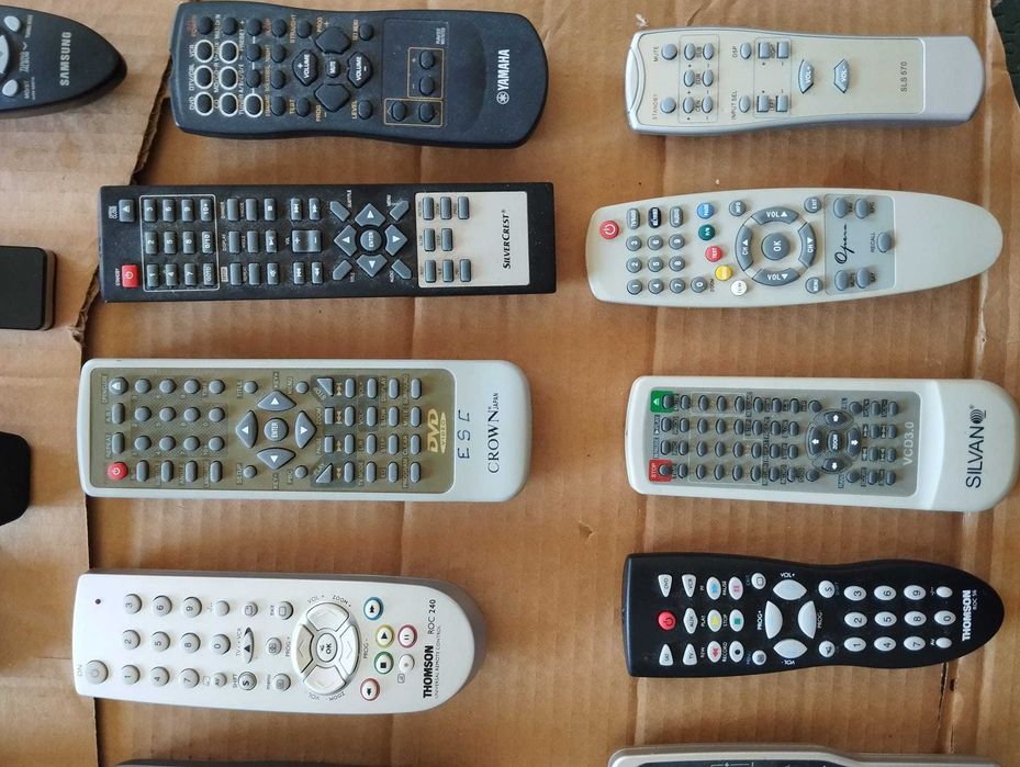 Multiple Remote Controls Starting from €563825531663747124