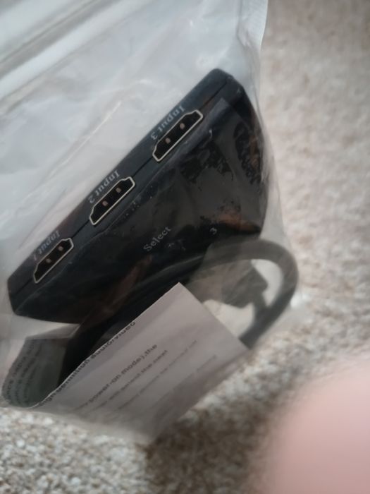 Hub HDMI potrójny.
