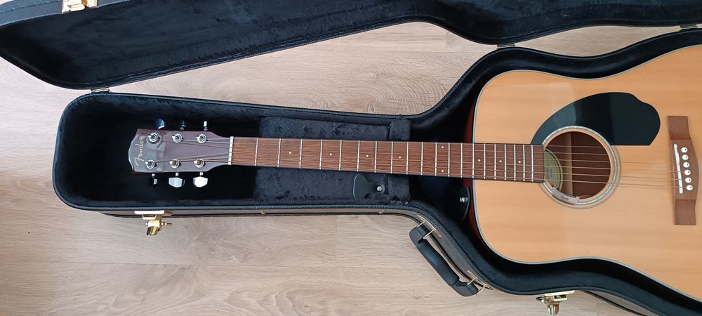 Gitara akustyczna fender cd-60.