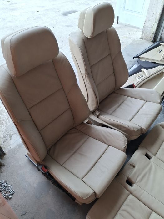 Zestaw Fotele Boczki Kanapa Sportsize BMW E61 LIFT Komplet Jasne Skóra