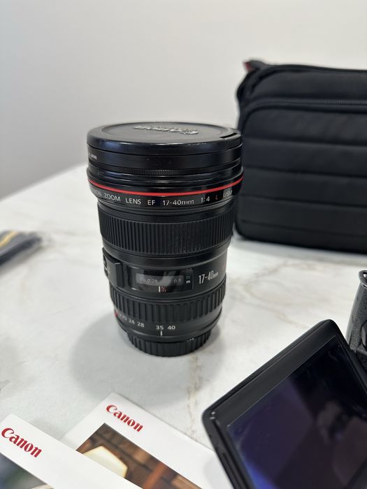 Cenon EOS 60D+Cenon Lens EF 17-40mm 1:4 L USM