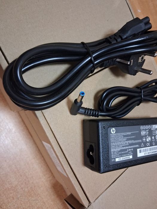 Зарядка зарядное блок питания для ноутбука HP, разъём  4.5*3.0 65w