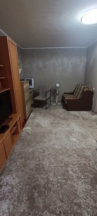 Продаж 1кім.квартири 37м з ремонтом, меблями.