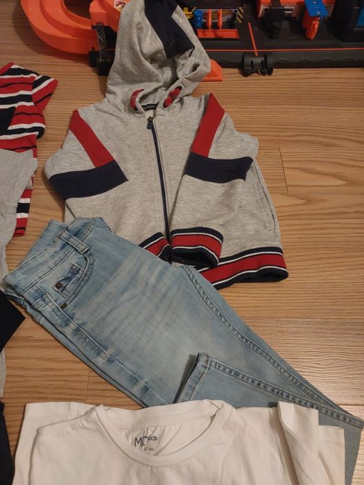 Conjunto de roupa, tamanho 6 anos, por apenas 12€ (Ref. 2024-3)