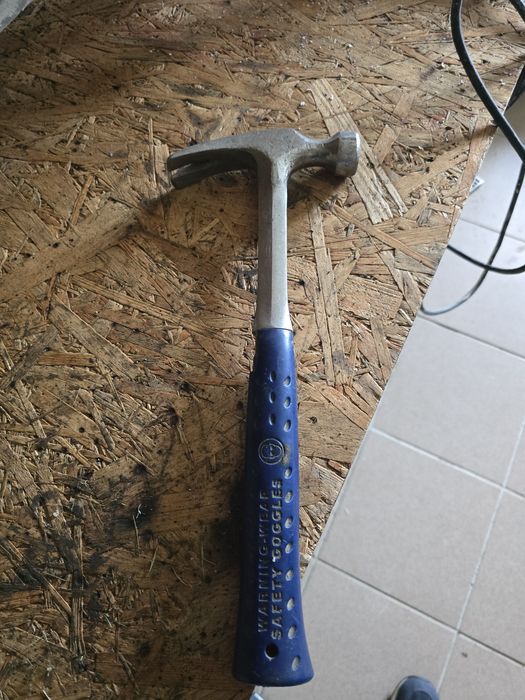 Mlotek ciesielski Estwing