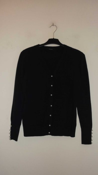 Women's coat with pearls