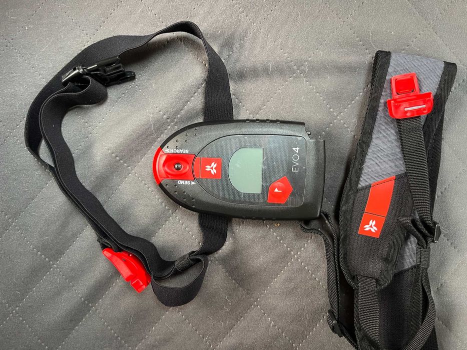 Detektor lawinowy ARVA EVO4 + pas nośny / holster