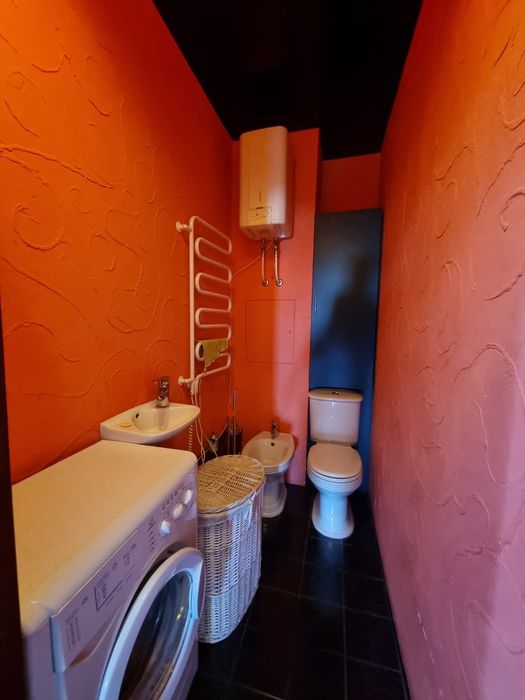 3комн квартира, Ахматовой 13, видовая, с мебелью