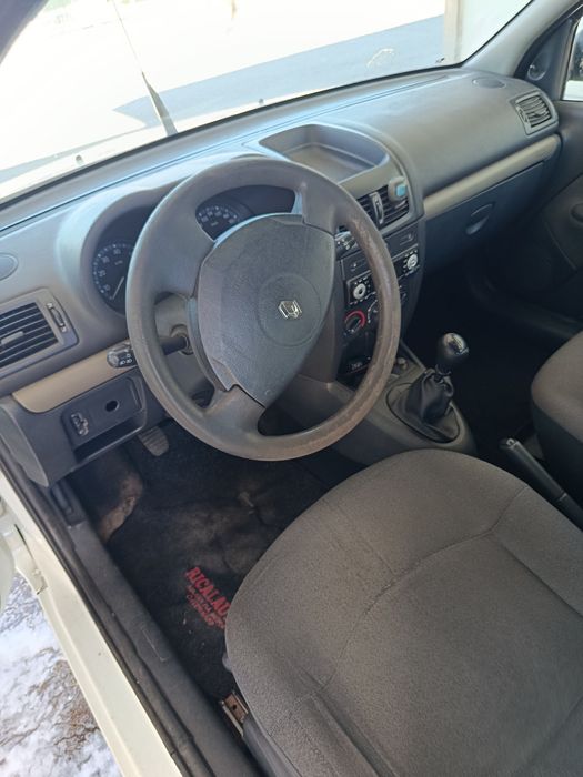 Renault Clio ll 1.5 DCI Comercial de 2004