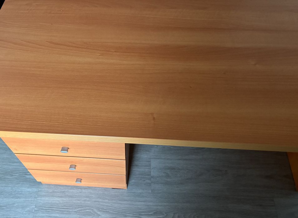 Secretária escritório