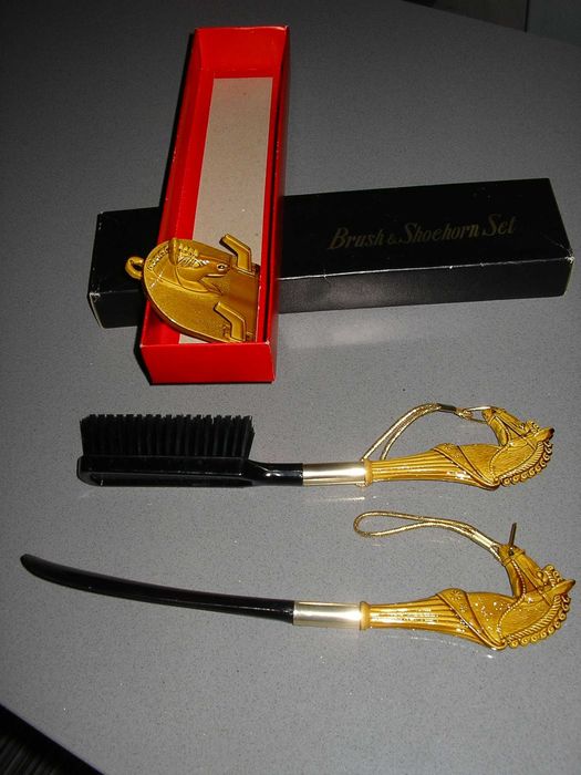 Cavalo - Conjunto de Calçadeira e Escova, Vintage