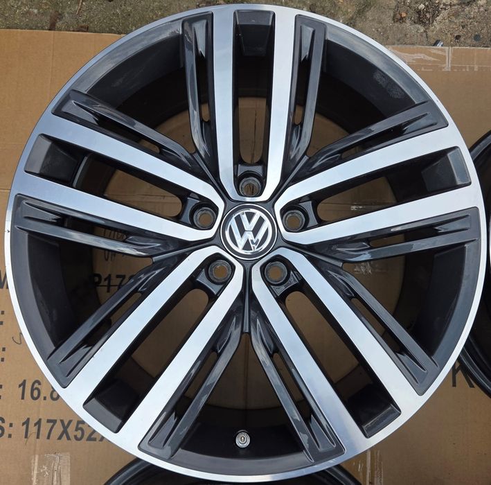 Felgi aluminiowe VW Tiguan T-Roc Passat Sharan 7x19 ET43 5x112