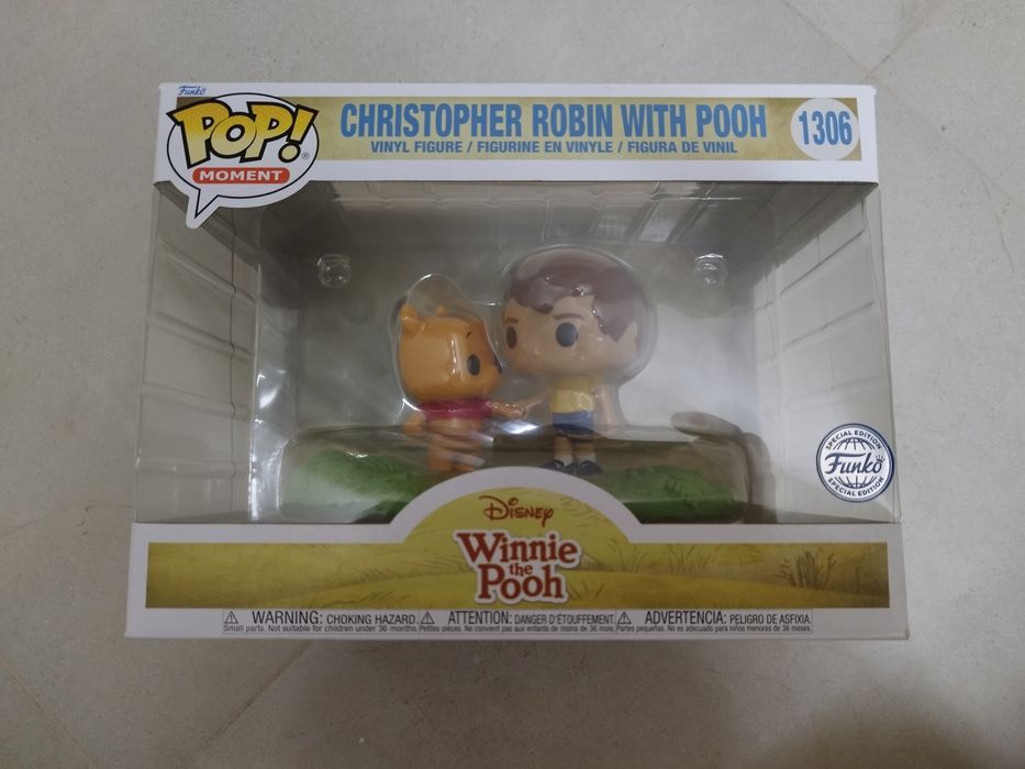 Funko POP!  Momento Disney Winnie the Pooh Christopher Robin com Winni