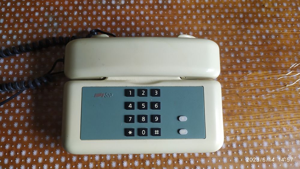 Стаціонарний телефон