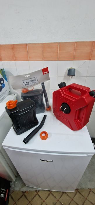 Conjunto Bidões de gasolina para mota