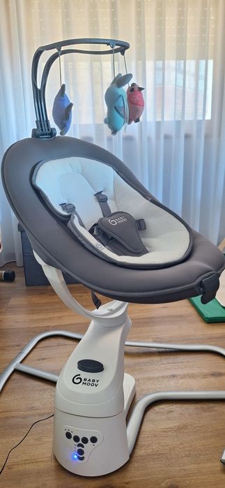 Cadeira de baloiço automática