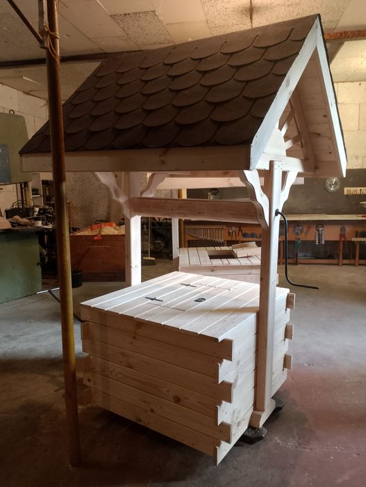 Studnia ogrodowa ozdobna