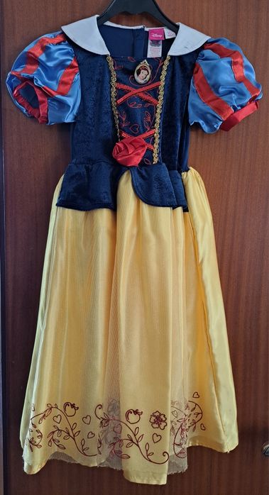 Vestido e Sapatinhos de Branca de neve