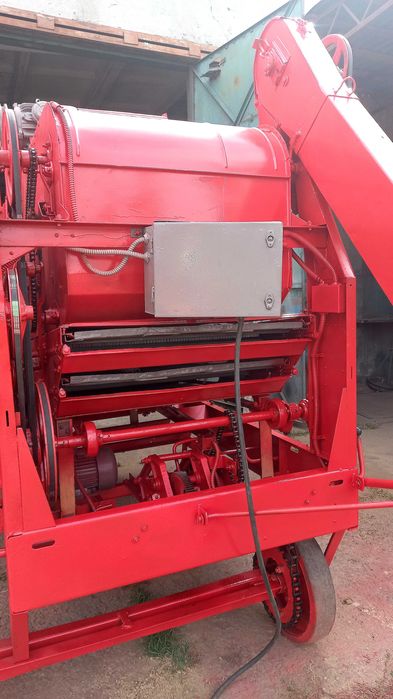 СМ-4 насіннєочисна машина.