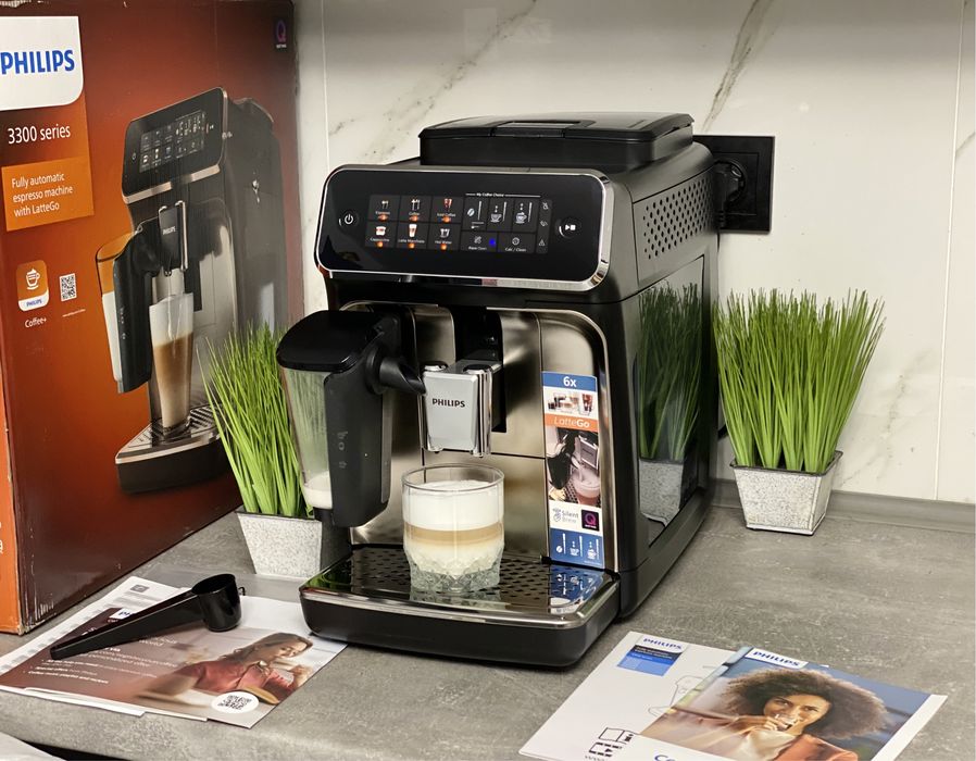 Кофемашина Philips Late go 3300 series Кавоварка Як нова з коробкою!