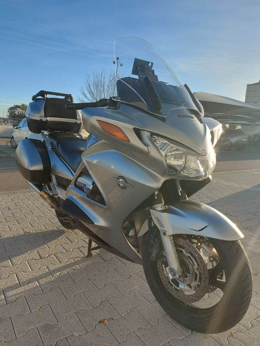 Moto, Honda Pan European St1300